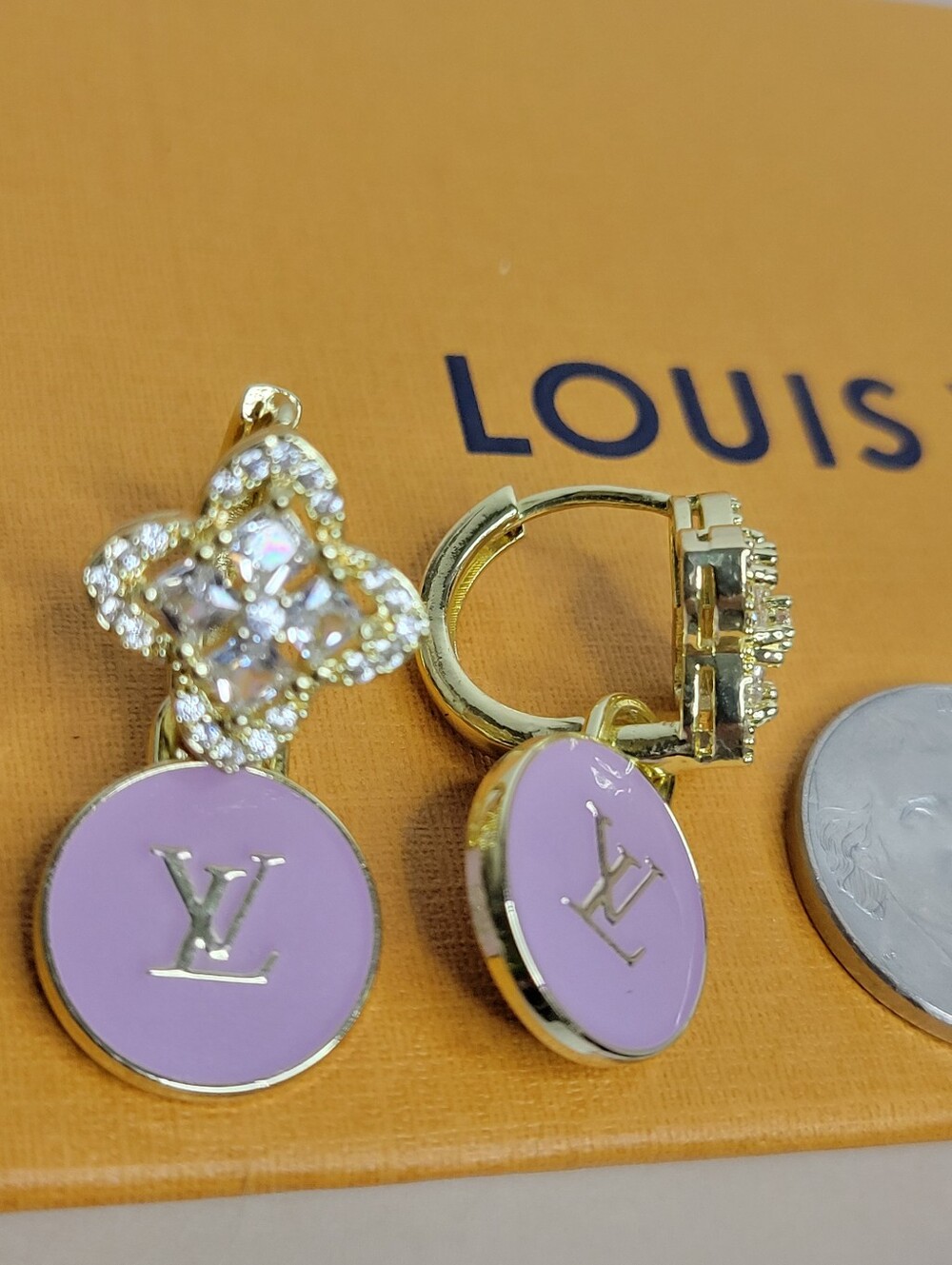 Cubic Zirconia Clover Earrings, Light Lilac Double Sided LV zip Pulls